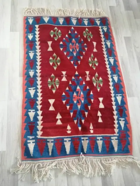 Tufanbeyli Halk Eğitimi Merkezi - Yöresel Kilim Dokuma
