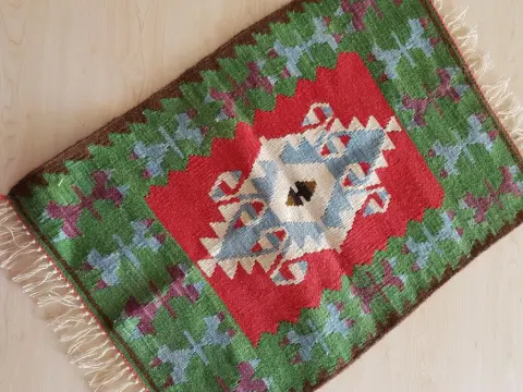 Tufanbeyli Halk Eğitimi Merkezi - Yöresel Kilim Dokuma