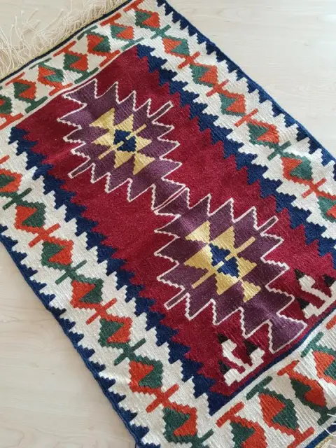 Tufanbeyli Halk Eğitimi Merkezi - Yöresel Kilim Dokuma