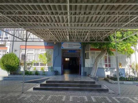 Turhan Cemal Beriker İlkokulu - okulumuz
