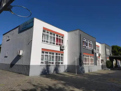 Turhan Cemal Beriker İlkokulu - okulumuz