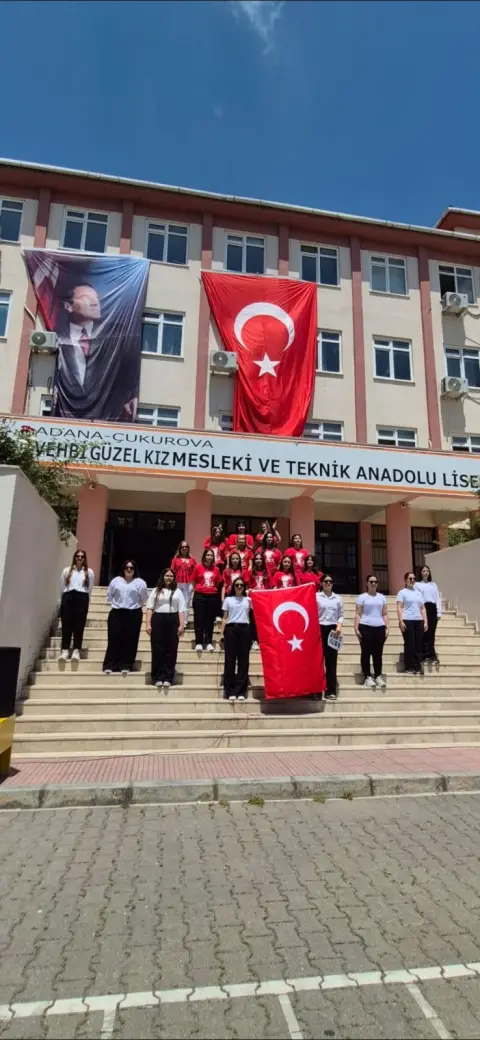 Vehbi Güzel Kız Mesleki ve Teknik Anadolu Lisesi - Albüm