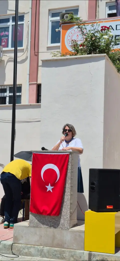 Vehbi Güzel Kız Mesleki ve Teknik Anadolu Lisesi - Albüm