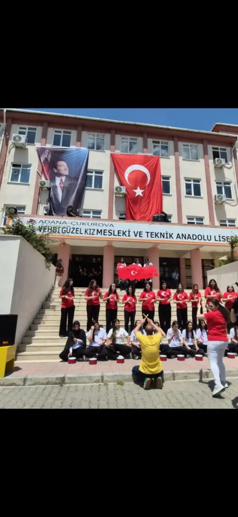 Vehbi Güzel Kız Mesleki ve Teknik Anadolu Lisesi - Albüm