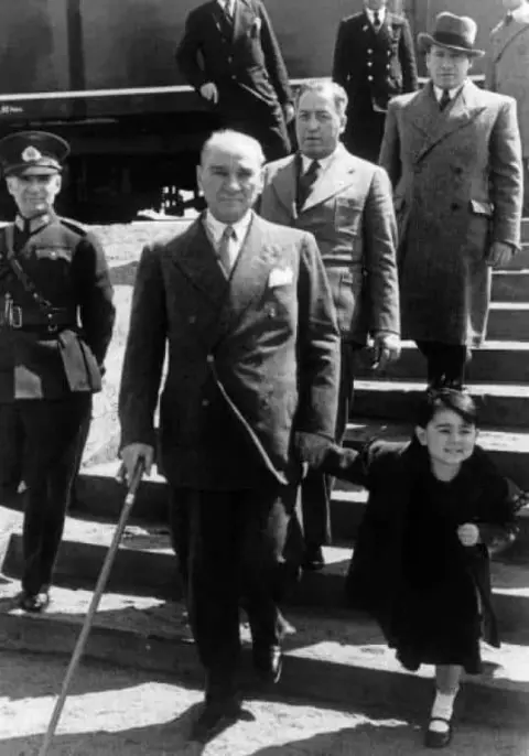 Yağızlar Ortaokulu - ATATÜRK