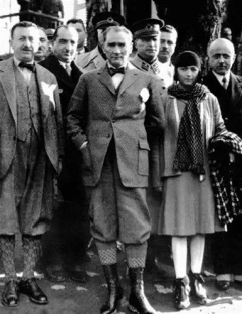 Yağızlar Ortaokulu - ATATÜRK