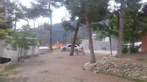 Yardibi Ortaoba İlkokulu - Köyümüz