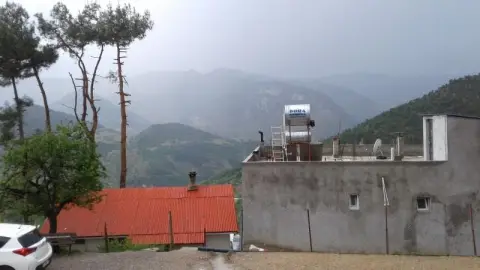 Yardibi Ortaoba İlkokulu - Köyümüz