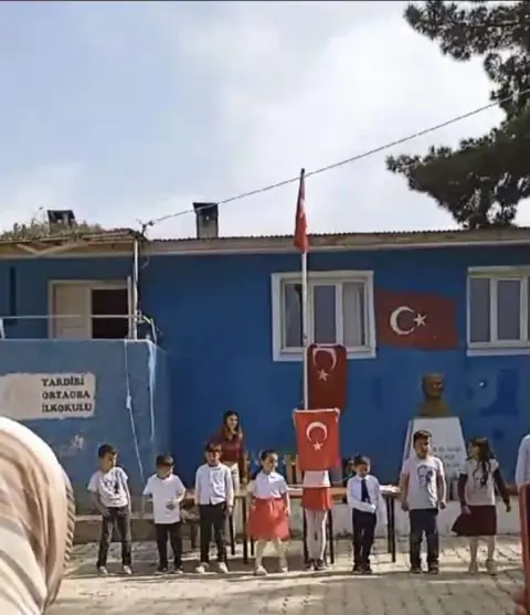 Yardibi Ortaoba İlkokulu - Okulumuz