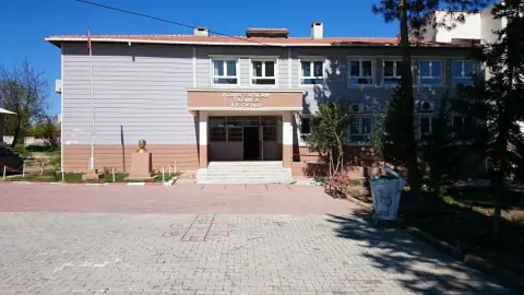 Yarımca İlkokulu - Okulumuz