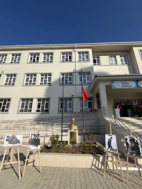 Yemişli İlkokulu - Albüm