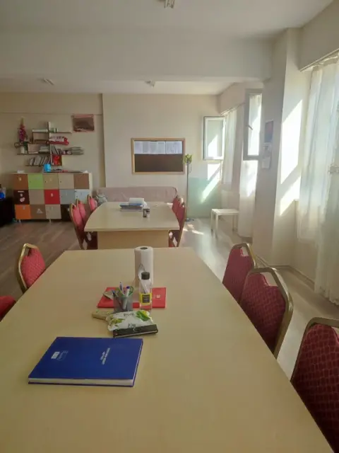 Yunus Emre Ortaokulu - OKUL FOTOLARI