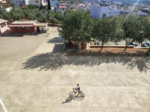 Yunus Emre Ortaokulu - OKUL FOTOLARI